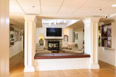 the lodge at five oaks lobby