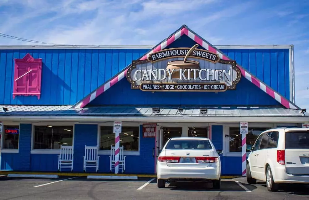 4 of the Best Souvenir Shops in Pigeon