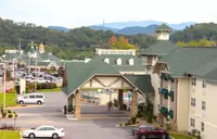 Lodge at Five Oaks Hotel