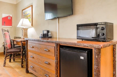 in-room amenities at hotel