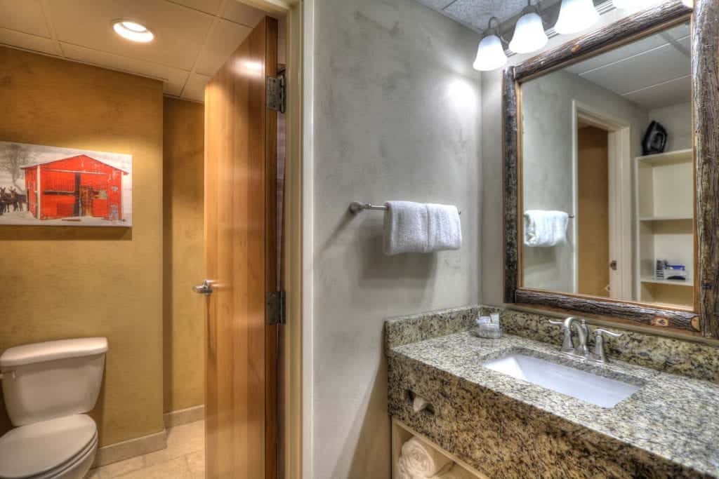 The Lodge at Five Oaks hotel room with spacious bathroom