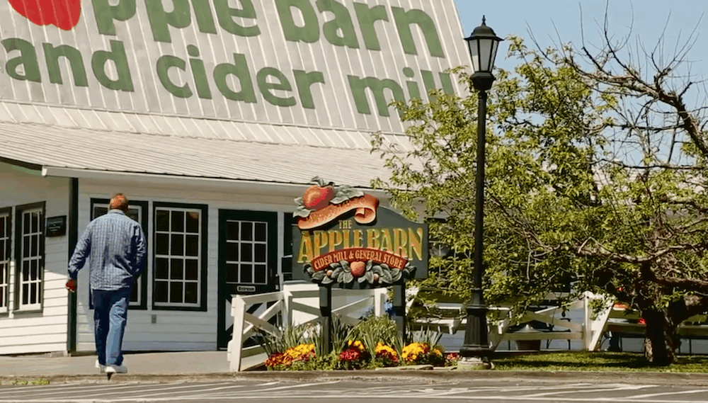 The sign for the Apple Barn in Sevierville TN.