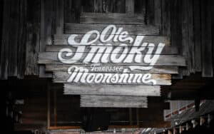 ole smoky moonshine holler sign in gatlinburg