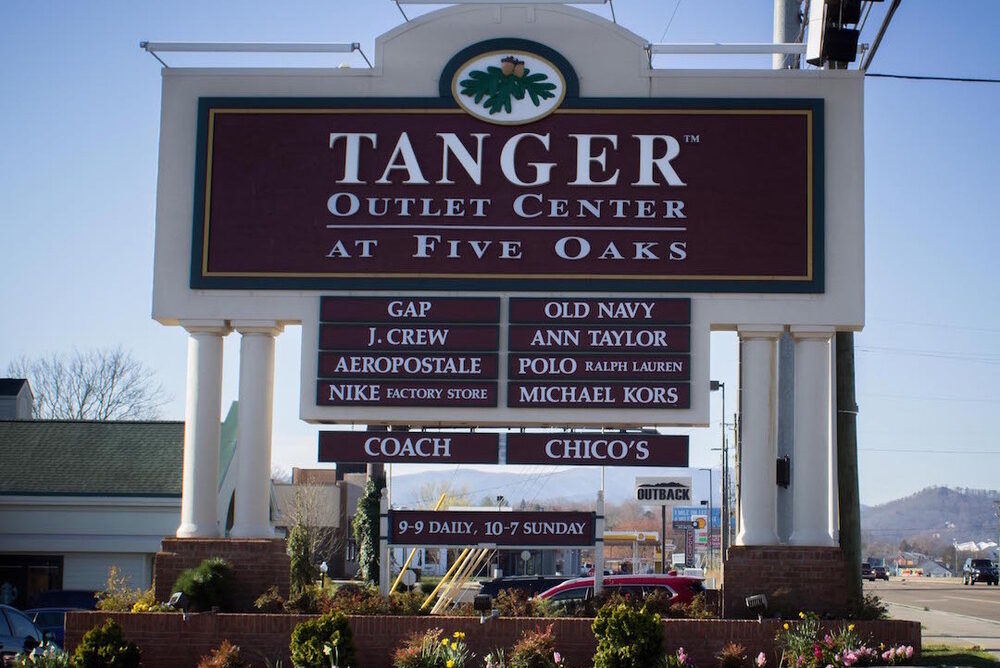 Tanger Outlets sign next to the Parkway in Sevierville